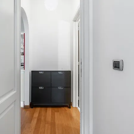 Portuense 107 - Bright Flat